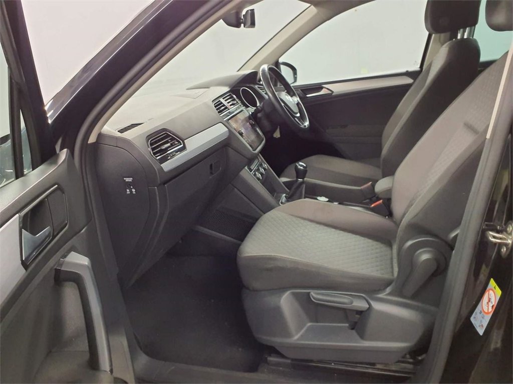 Used Volkswagen Tiguan 2017 for sale - 76784154: Photo 9