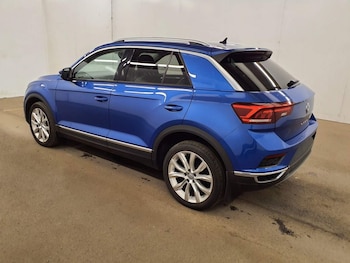 Used Volkswagen T-Roc 2018 for sale - 78372375: Photo