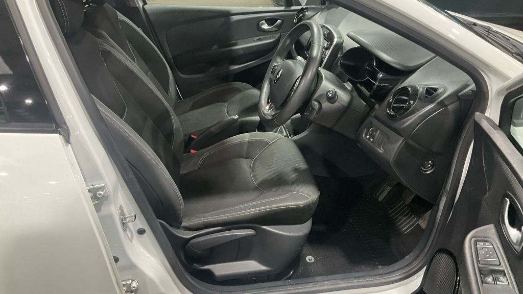 Used Renault Clio 2018 for sale - 77327967: Photo 8