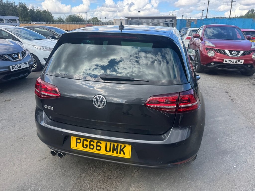 Used Volkswagen Golf 2017 for sale - 76883005: Photo 10