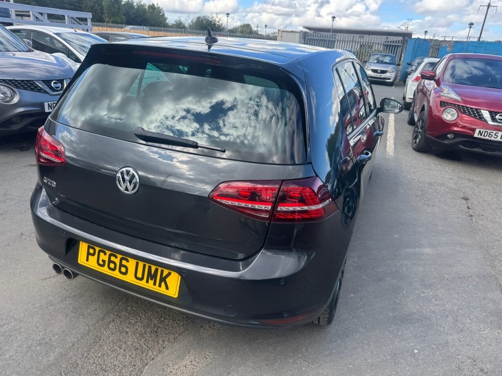 Used Volkswagen Golf 2017 for sale - 76883005: Photo 11