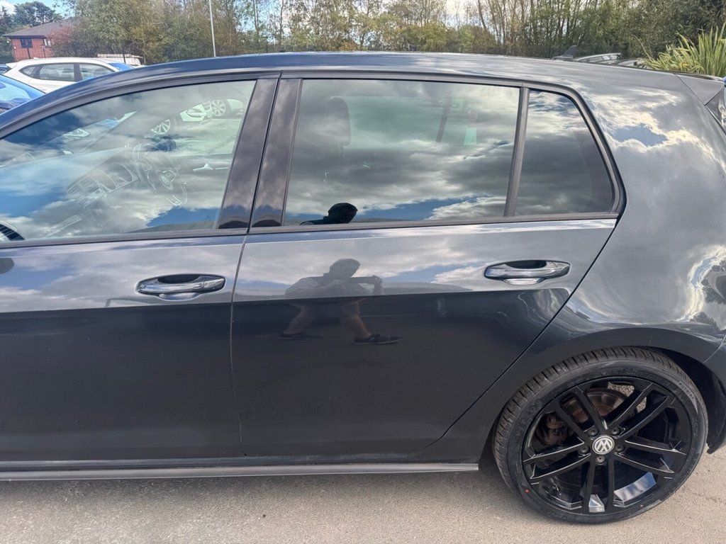 Used Volkswagen Golf 2017 for sale - 76883005: Photo 30