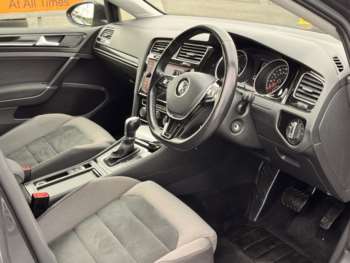 Used Volkswagen Golf 2018 for sale - 74649692: Photo