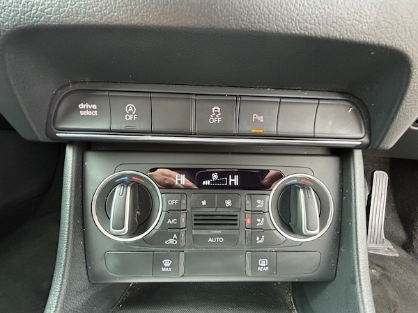 Used Audi Q3 2018 for sale - 74833509: Photo 48