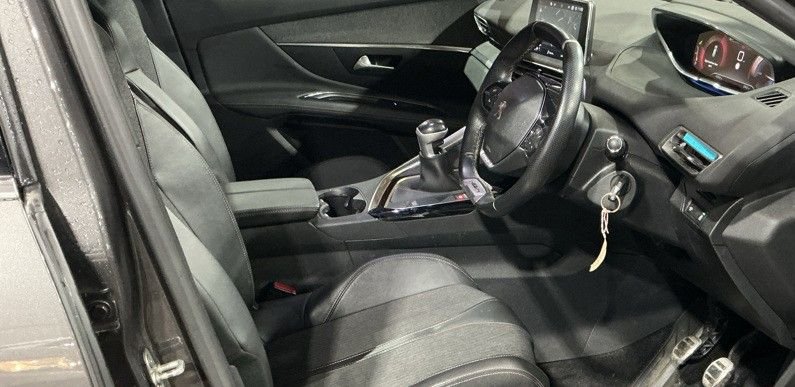 Used Peugeot 3008 2018 for sale - 77655145: Photo 8