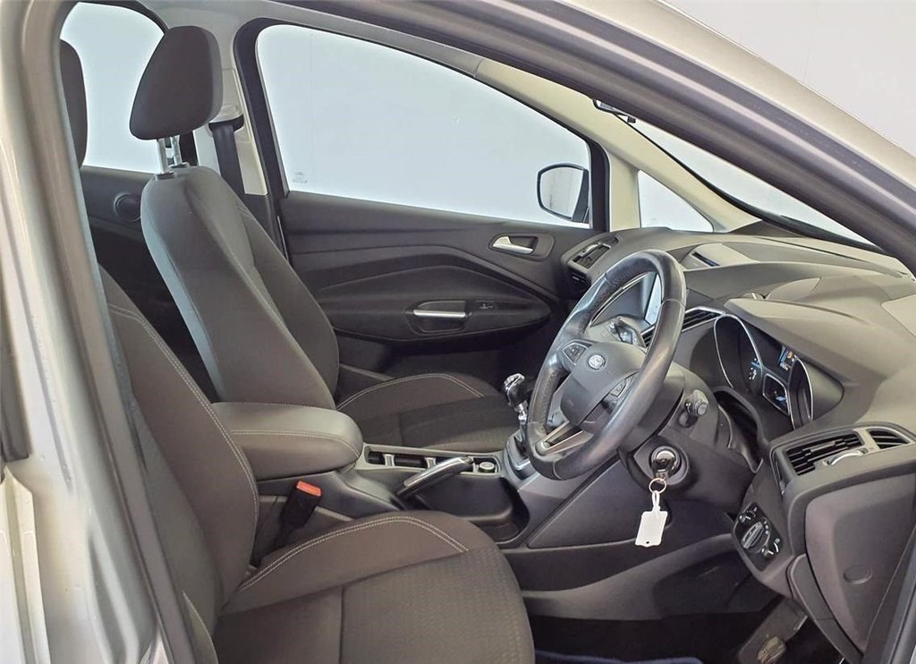 Used Ford Grand C-Max 2017 for sale - 77680761: Photo 2