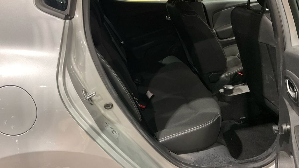 Used Renault Clio 2016 for sale - 77153632: Photo 9
