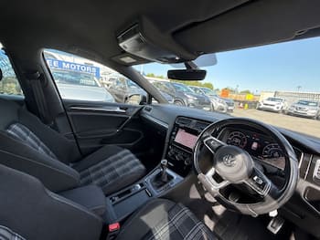 Used Volkswagen Golf 2018 for sale - 79598470: Photo