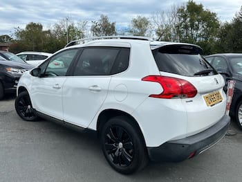 Used Peugeot 2008 2015 for sale - 79708506: Photo
