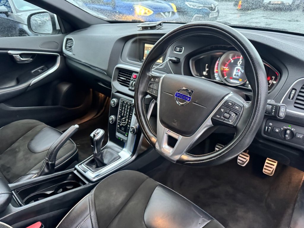 Used Volvo V40 2016 for sale - 77437189: Photo 2