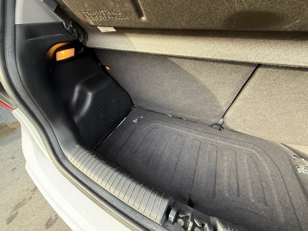 Used Hyundai i10 2018 for sale - 76510158: Photo 24