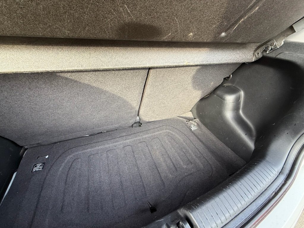 Used Hyundai i10 2018 for sale - 76510158: Photo 25