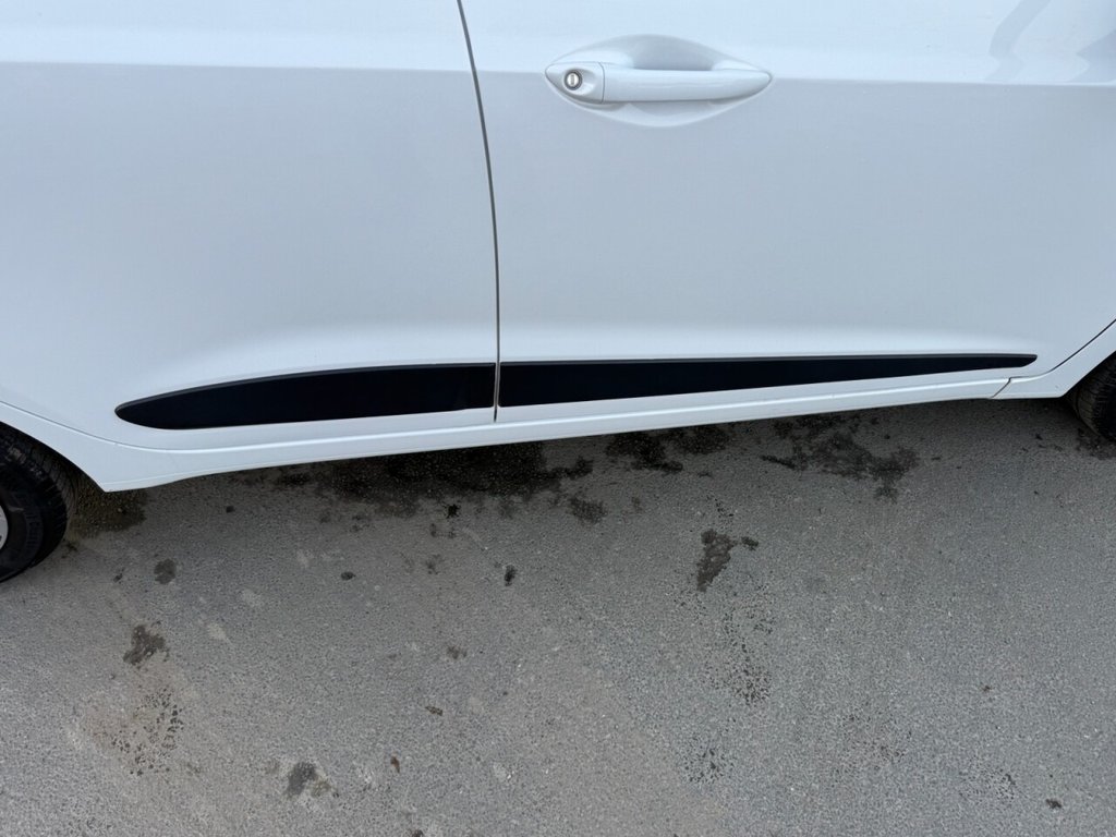 Used Hyundai i10 2018 for sale - 76510158: Photo 43