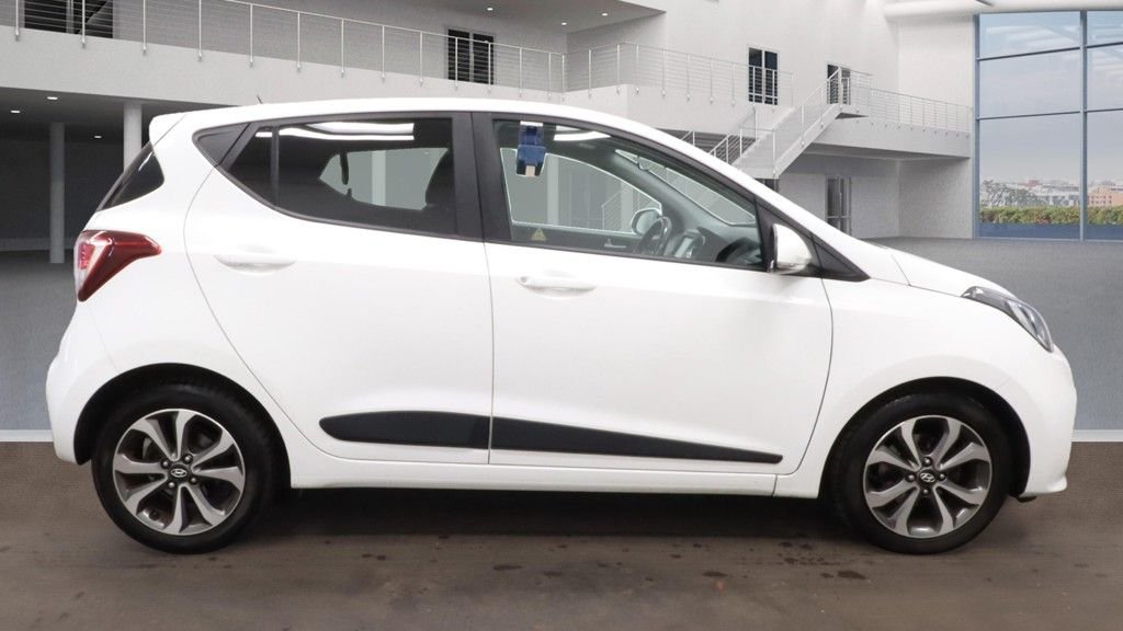 Used Hyundai i10 2018 for sale - 76510158: Photo 5