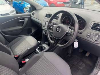 Used Volkswagen Polo 2015 for sale - 75067678: Photo