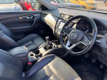 Used Nissan X-Trail 2018 for sale - 74169829: Photo