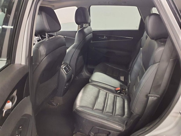 Used Kia Sorento 2015 for sale - 76267007: Photo 10