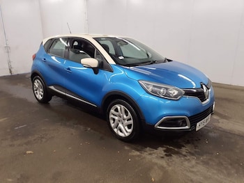 Used Renault Captur 2015 for sale - 77408030: Photo