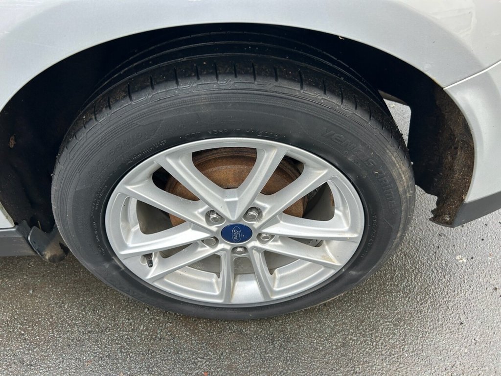 Used Ford Focus 2015 for sale - 77520716: Photo 24