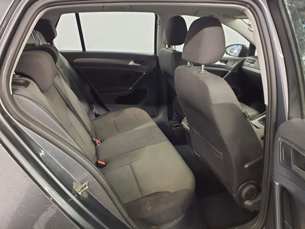Used Volkswagen Golf 2017 for sale - 77356123: Photo 10