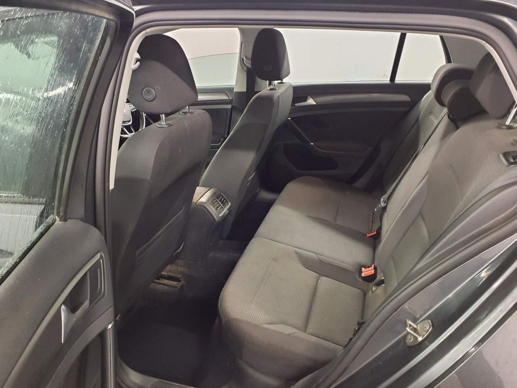Used Volkswagen Golf 2017 for sale - 77356123: Photo 9