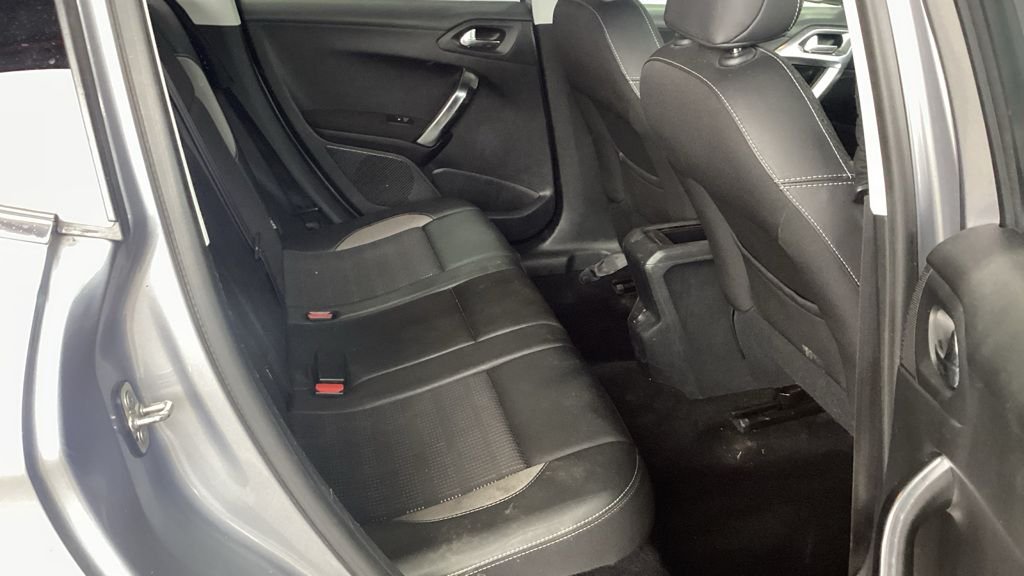 Used Peugeot 2008 2017 for sale - 77765558: Photo 7