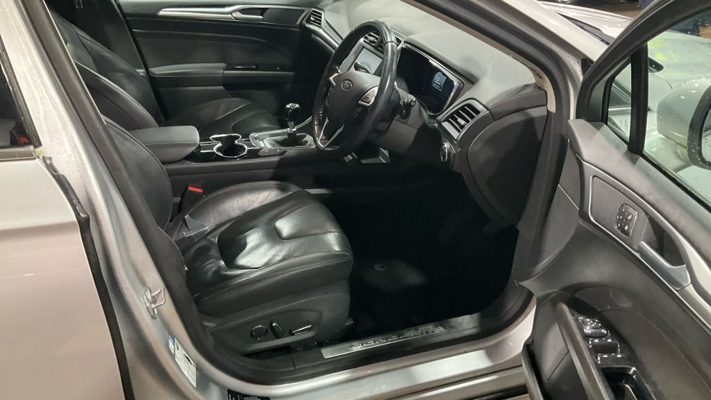 Used Ford Mondeo 2016 for sale - 77436438: Photo 8