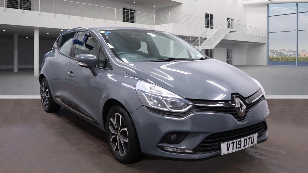 Used Renault Clio 2019 for sale - 76883544: Photo 1