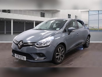Used Renault Clio 2019 for sale - 76883544: Photo