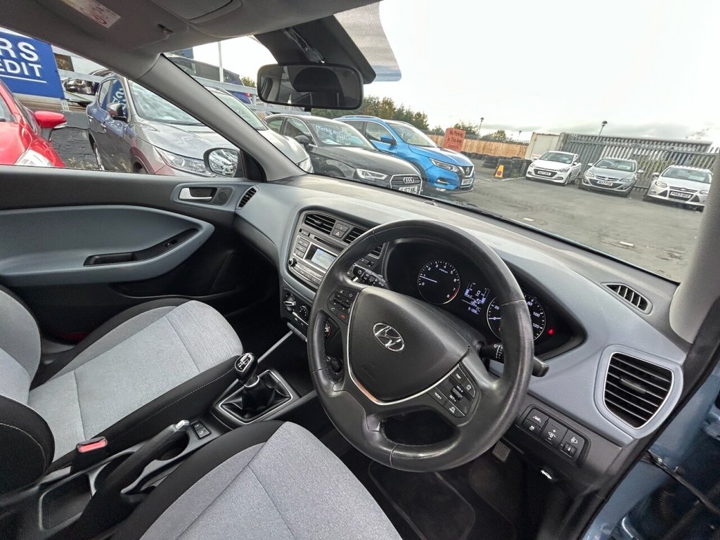 Used Hyundai i20 2016 for sale - 76038741: Photo 2