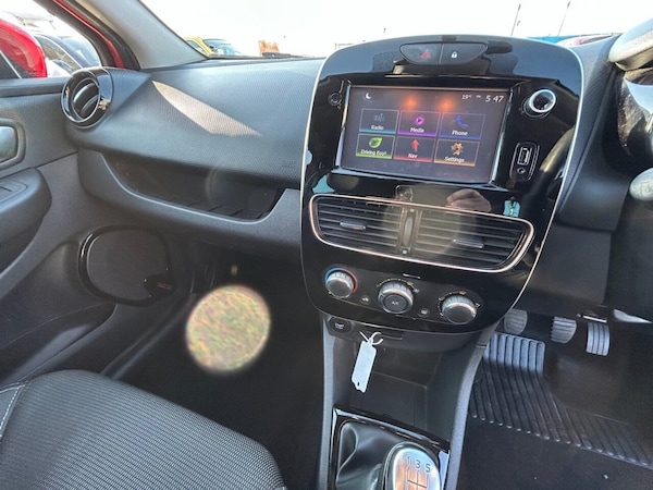 Used Renault Clio 2018 for sale - 74434465: Photo 34