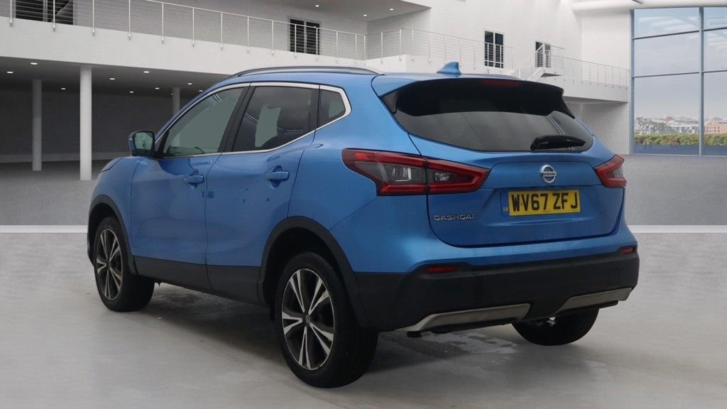 Used Nissan Qashqai 2017 for sale - 77356410: Photo 3