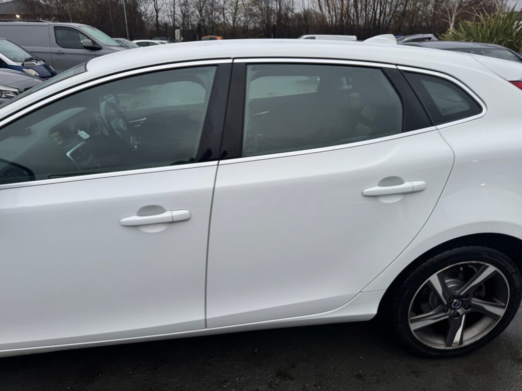Used Volvo V40 2016 for sale - 77849740: Photo 41