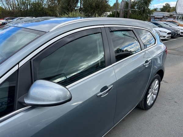 Used Vauxhall Astra 2013 for sale - 76009615: Photo 21