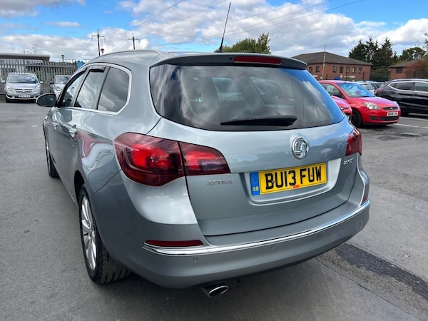 Used Vauxhall Astra 2013 for sale - 76009615: Photo 28