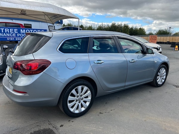 Used Vauxhall Astra 2013 for sale - 76009615: Photo 40