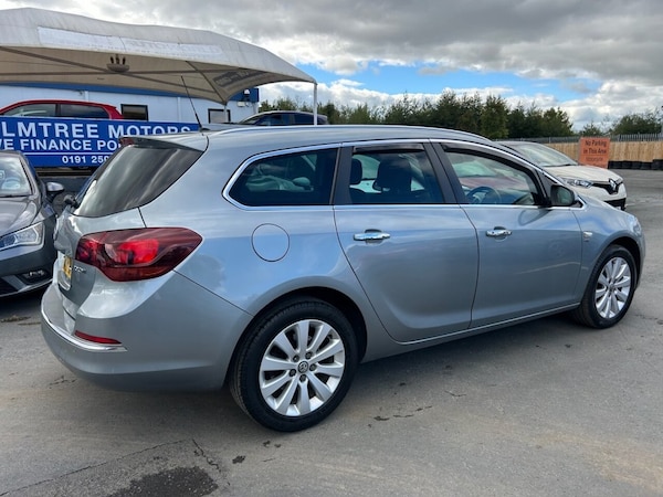 Used Vauxhall Astra 2013 for sale - 76009615: Photo 41