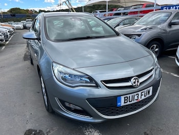 Used Vauxhall Astra 2013 for sale - 76009615: Photo