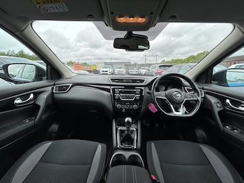 Used Nissan Qashqai 2017 for sale - 78874749: Photo
