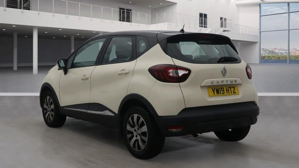 Used Renault Captur 2019 for sale - 77655134: Photo 3