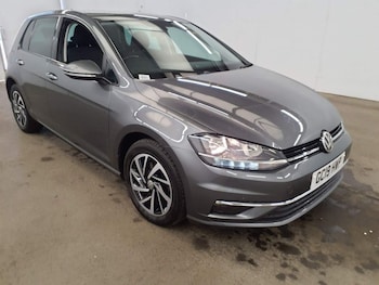 Used Volkswagen Golf 2019 for sale - 78534103: Photo
