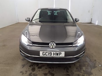 Used Volkswagen Golf 2019 for sale - 78534103: Photo