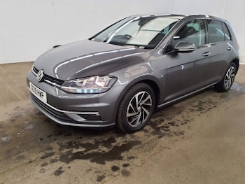 Used Volkswagen Golf 2019 for sale - 78534103: Photo
