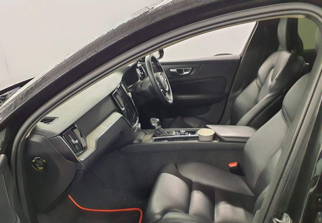 Used Volvo V60 2019 for sale - 77765109: Photo 8