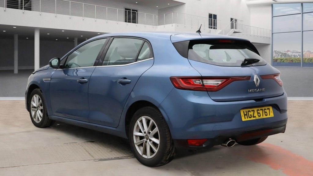 Used Renault Megane 2017 for sale - 77384505: Photo 3