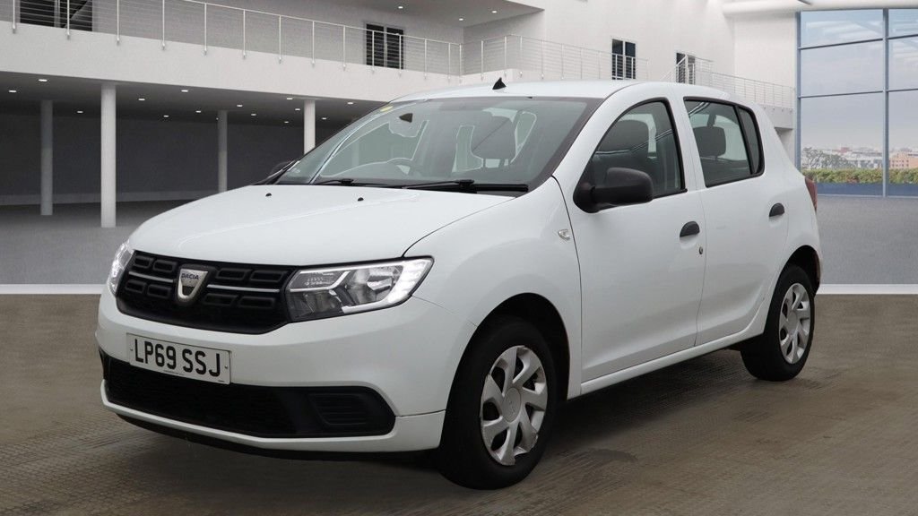Used Dacia Sandero 2020 for sale - 76367733: Photo 2