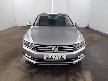 Used Volkswagen Passat 2017 for sale - 77905307: Photo