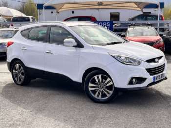 2015 (15) - 2.0 Turbo Diesel (CRDI), Premium, SUV, 5 Door, Manual, 4 Wheel Drive.
