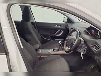 Used Peugeot 308 2016 for sale - 77765060: Photo