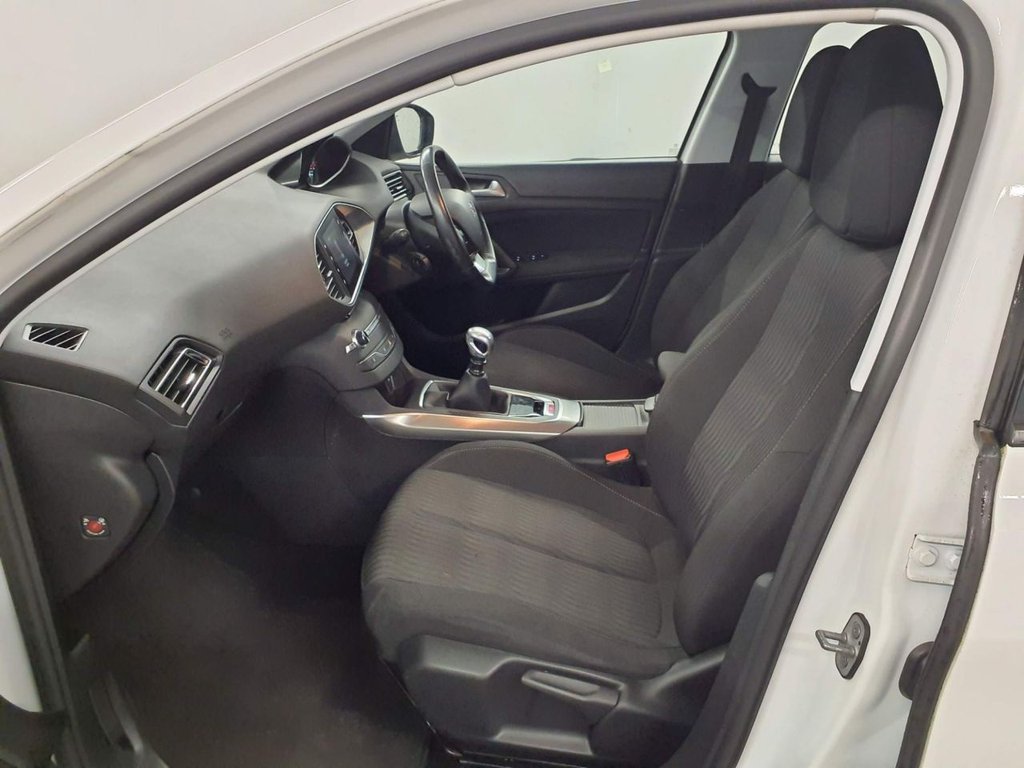 Used Peugeot 308 2016 for sale - 77765060: Photo 9